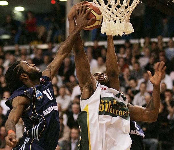 也是张玉宁 也是张玉宁